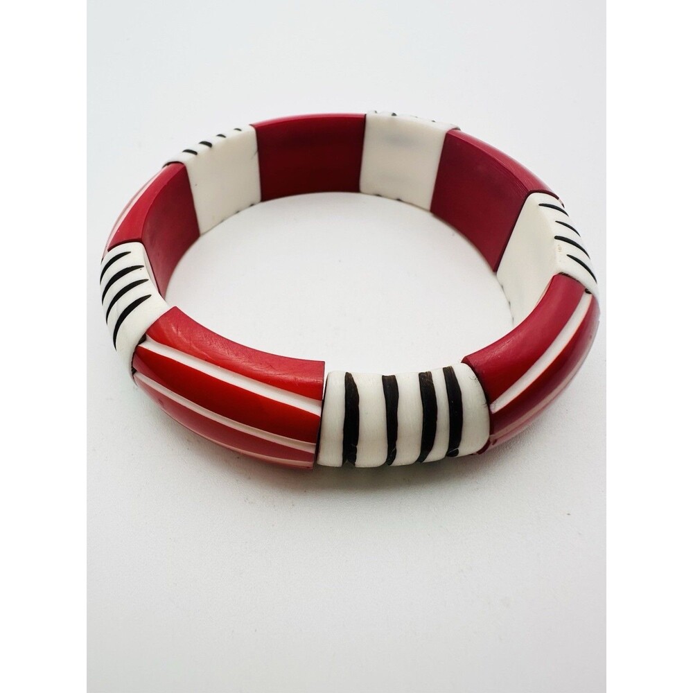 Vintage Chunky Red White Striped Bracelet Stretchy